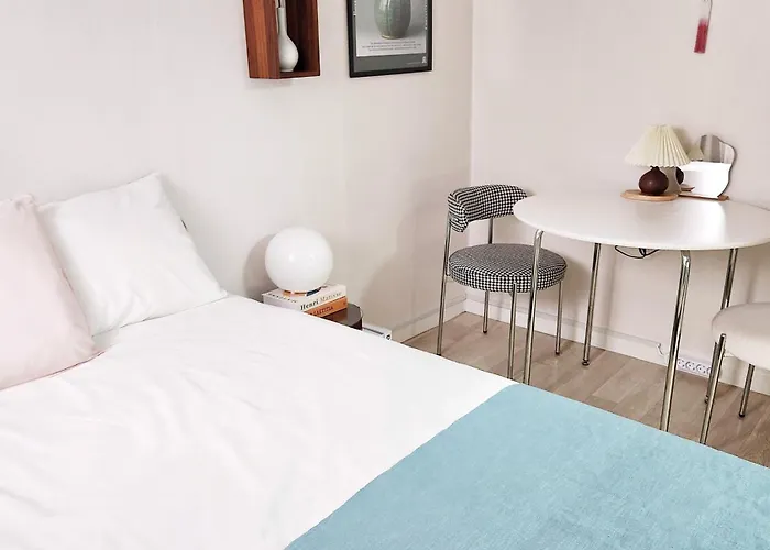 Cozy Family For 4 Near Hongdae 아파트 서울특별시